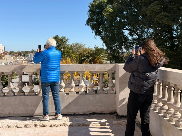 Sin Foto