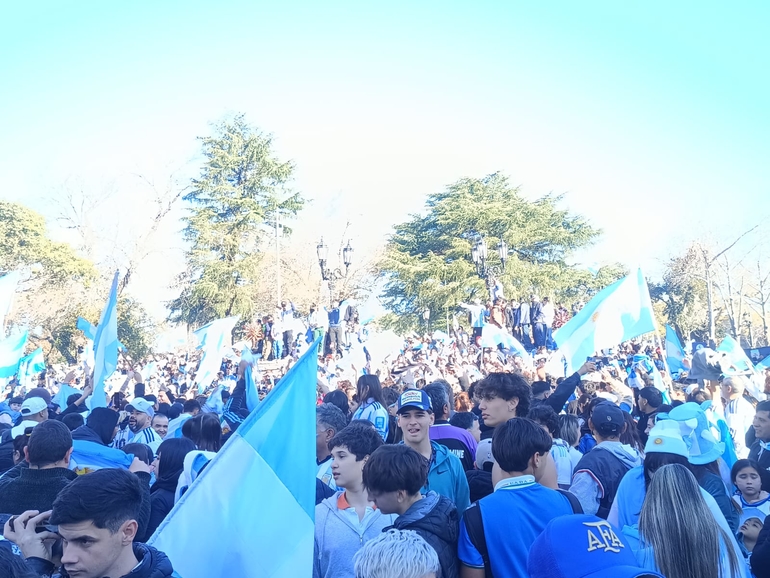 Sin Foto
