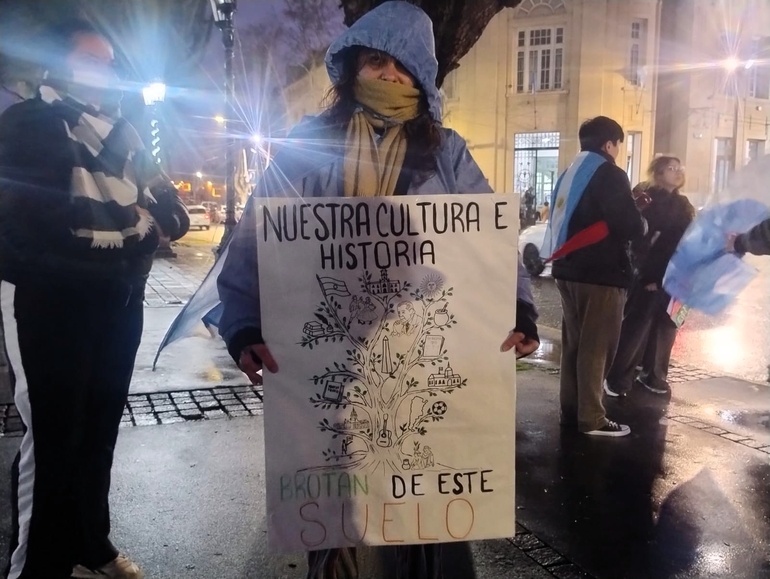 Sin Foto